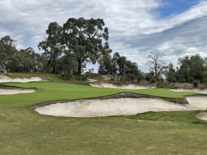 Peninsula Kingswood (North) 3rd Greenside